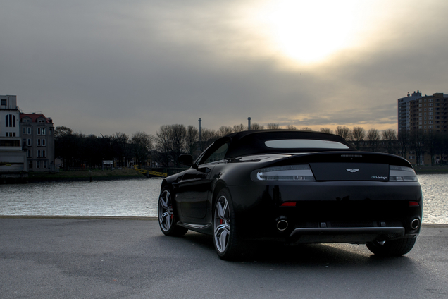 Fotoshoot: Aston Martin V8 Vantage N400