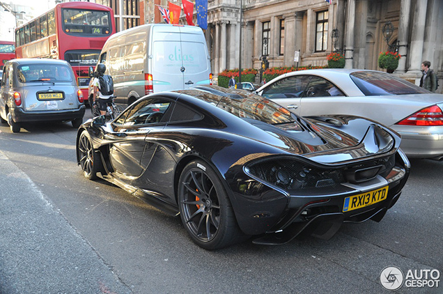 Extreme McLaren P1 visits London without any camouflage